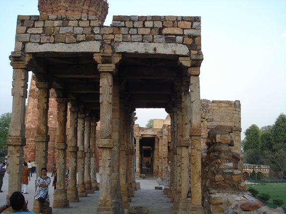 Image result for qutub minar ruins