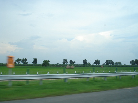 farmlands by taj expressway