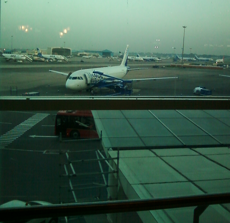delhi airport 1d