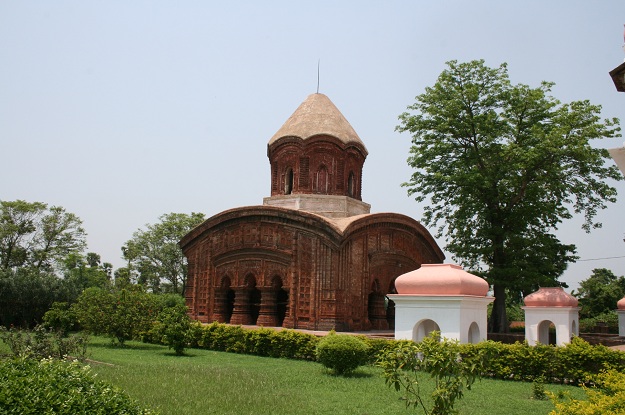 ananta basudeba temple bansberia