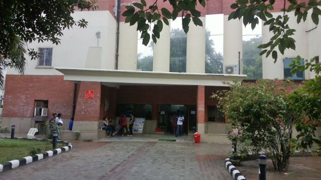 delhi school of economics canteen