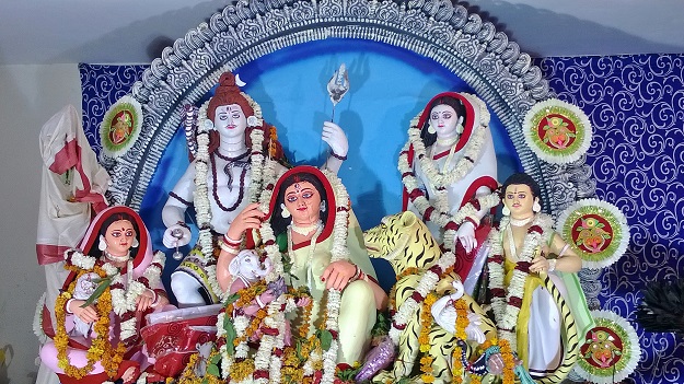 village durga at chittoranjan park