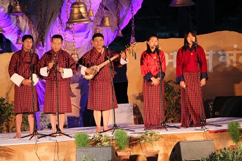 buddhist chanting bhakti festival