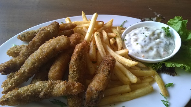 fish chips matchbox pub hauz khas