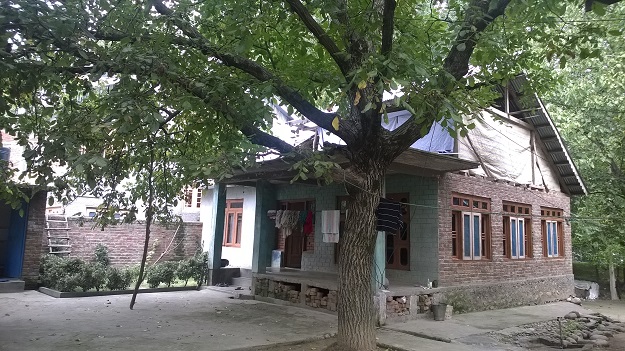 traditional kashmir house