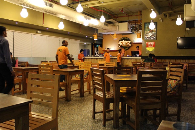 rang de basanti dhaba sarojini nagar