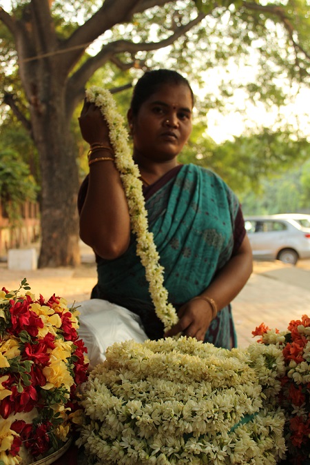 flower seller delhi