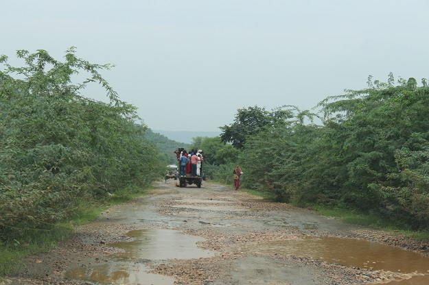 road to bhangarh alwar