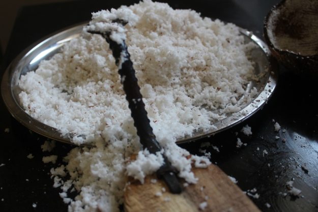 coconut grating korana odia